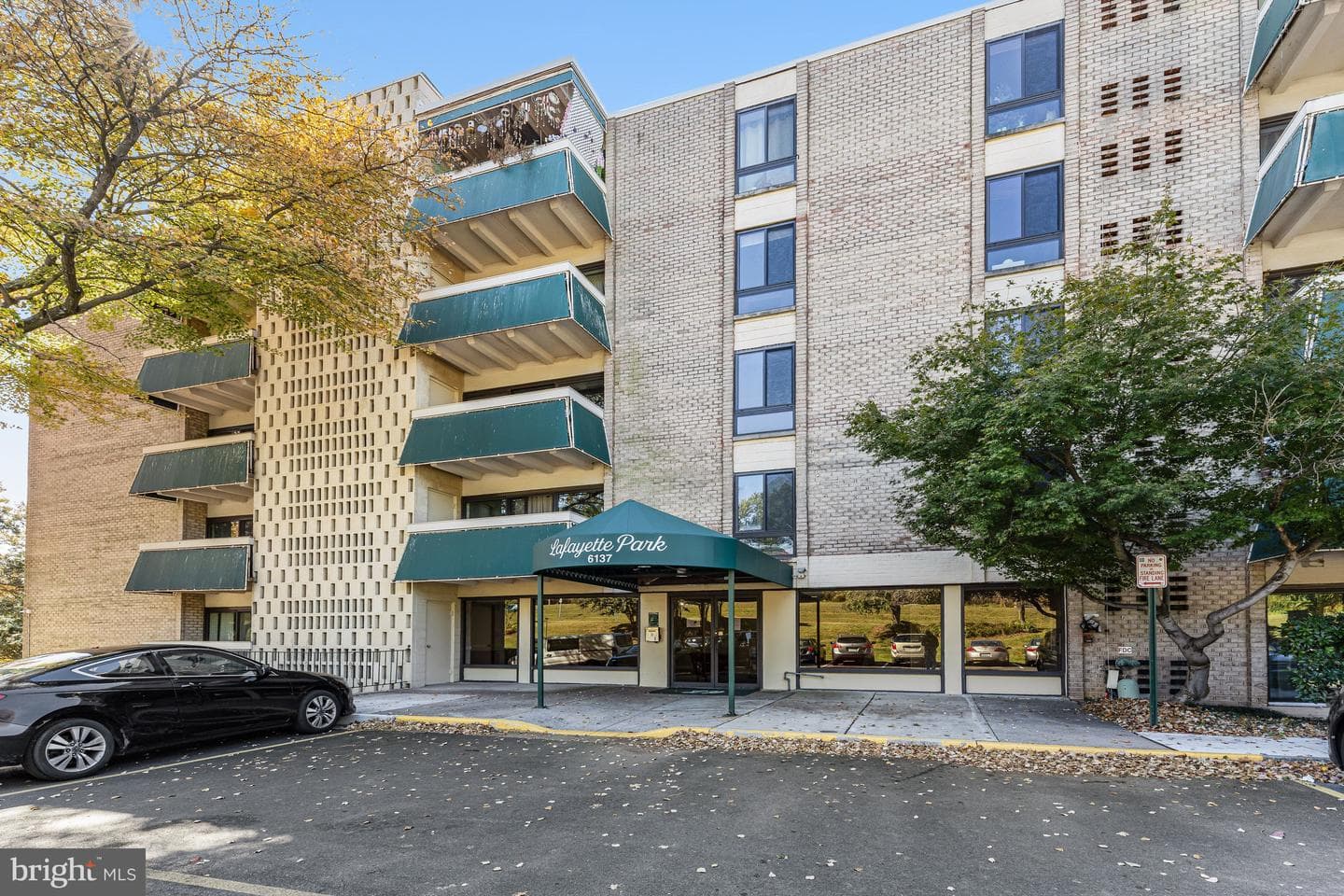 6137 LEESBURG PIKE 506