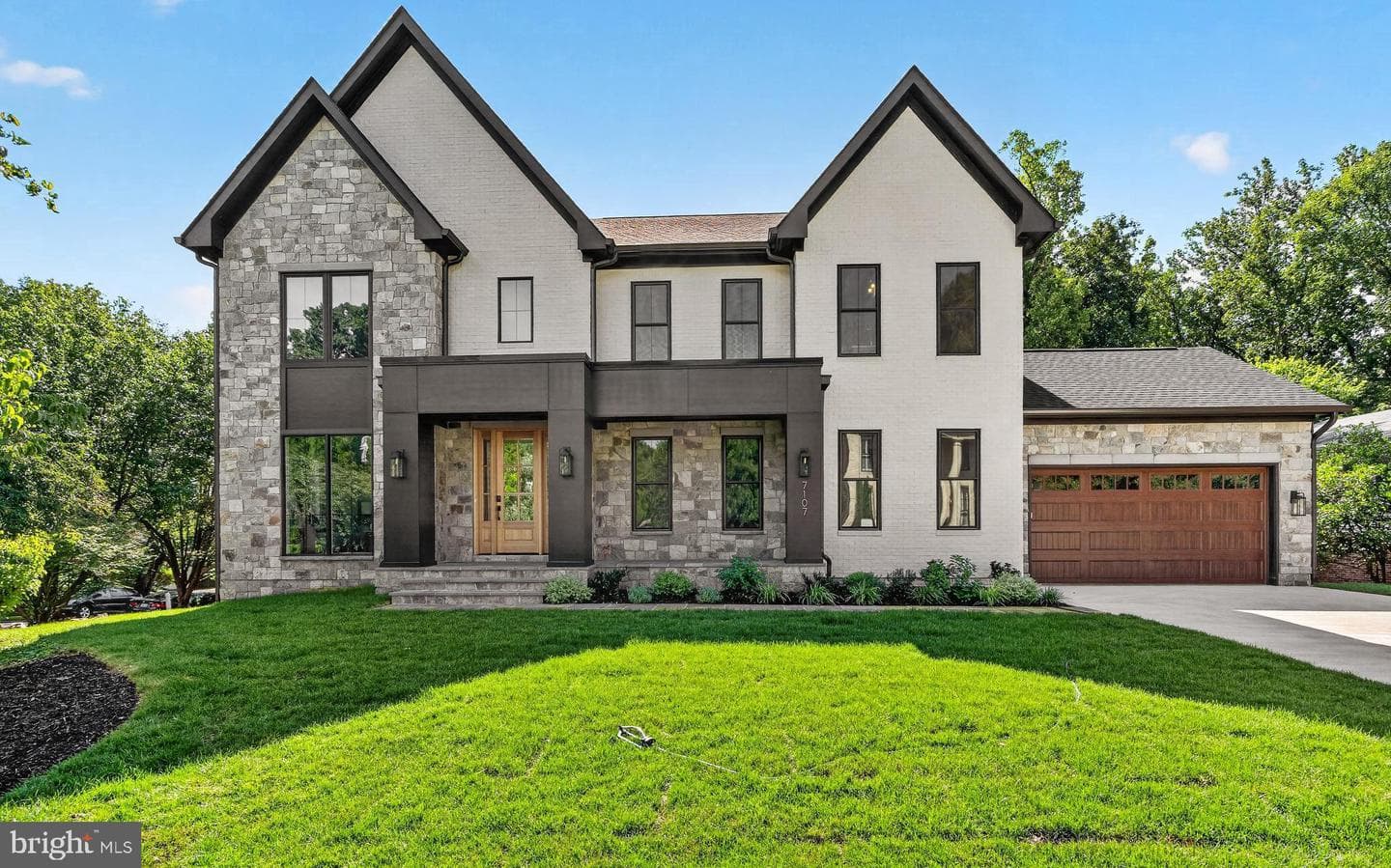 7107 PENGUIN PLACE