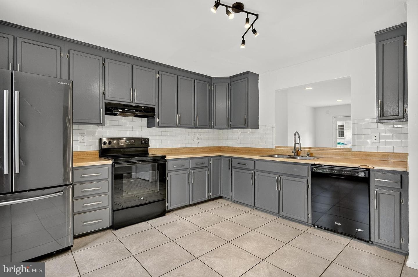 8490 SADDLE COURT