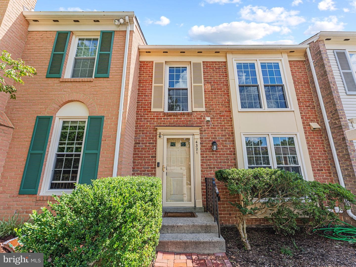 4321 MARJORAM COURT