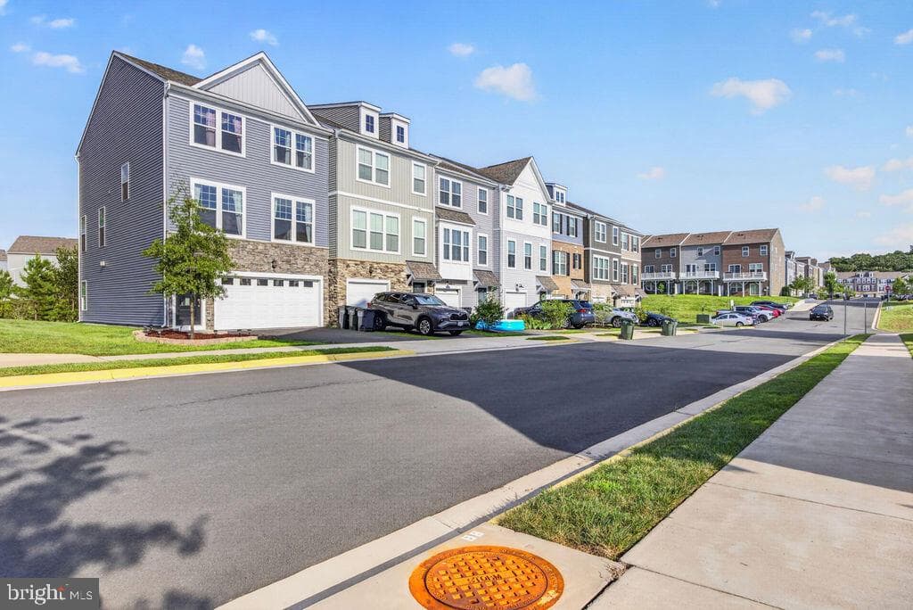 10537 Waterbury Woods WAY MANASSAS VA 20112
