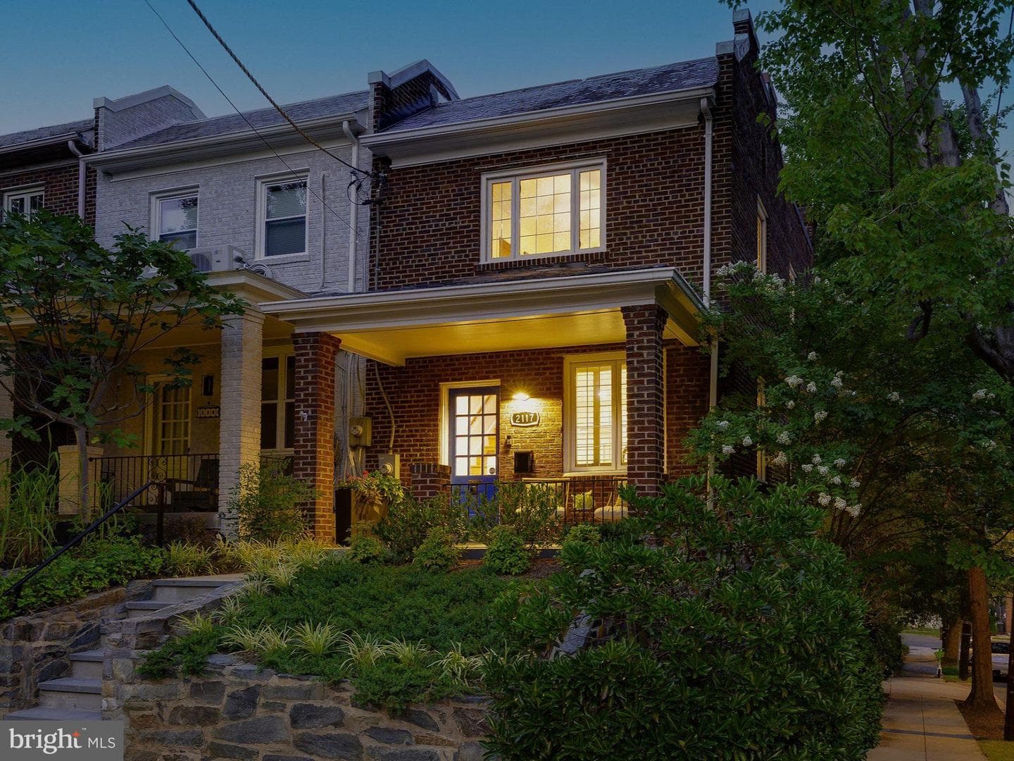 2117 OBSERVATORY PLACE - Photo 1