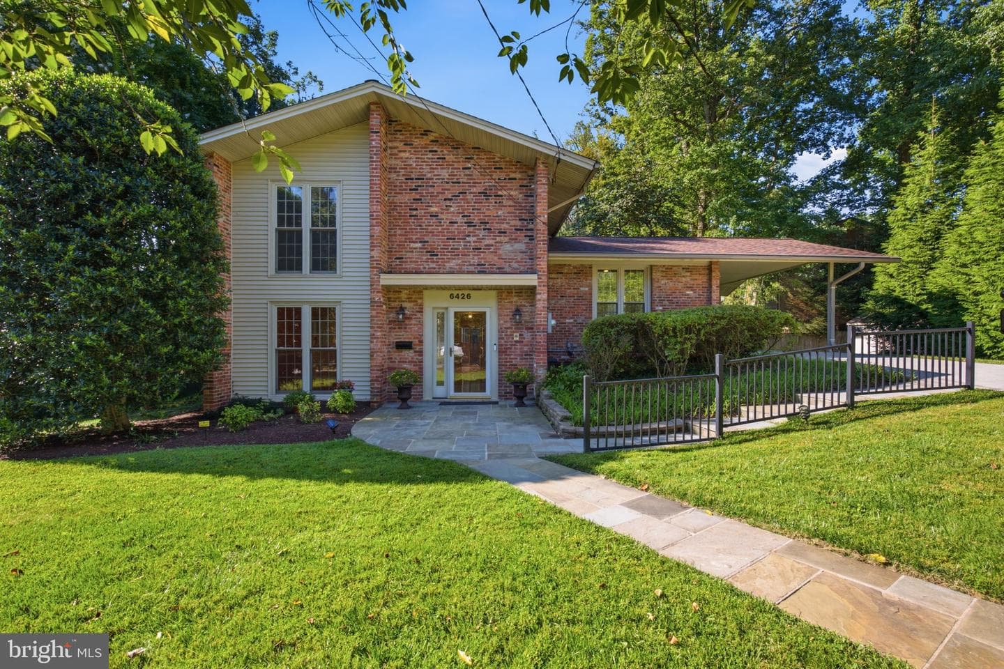 6426 Hollins Dr, Bethesda, MD 20817-2334, United States