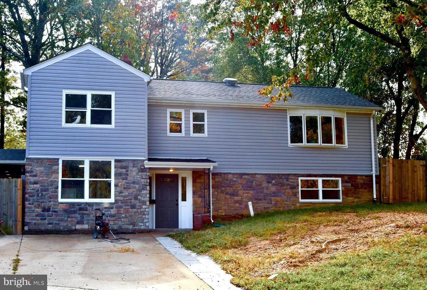 1919 WILLOW LANE