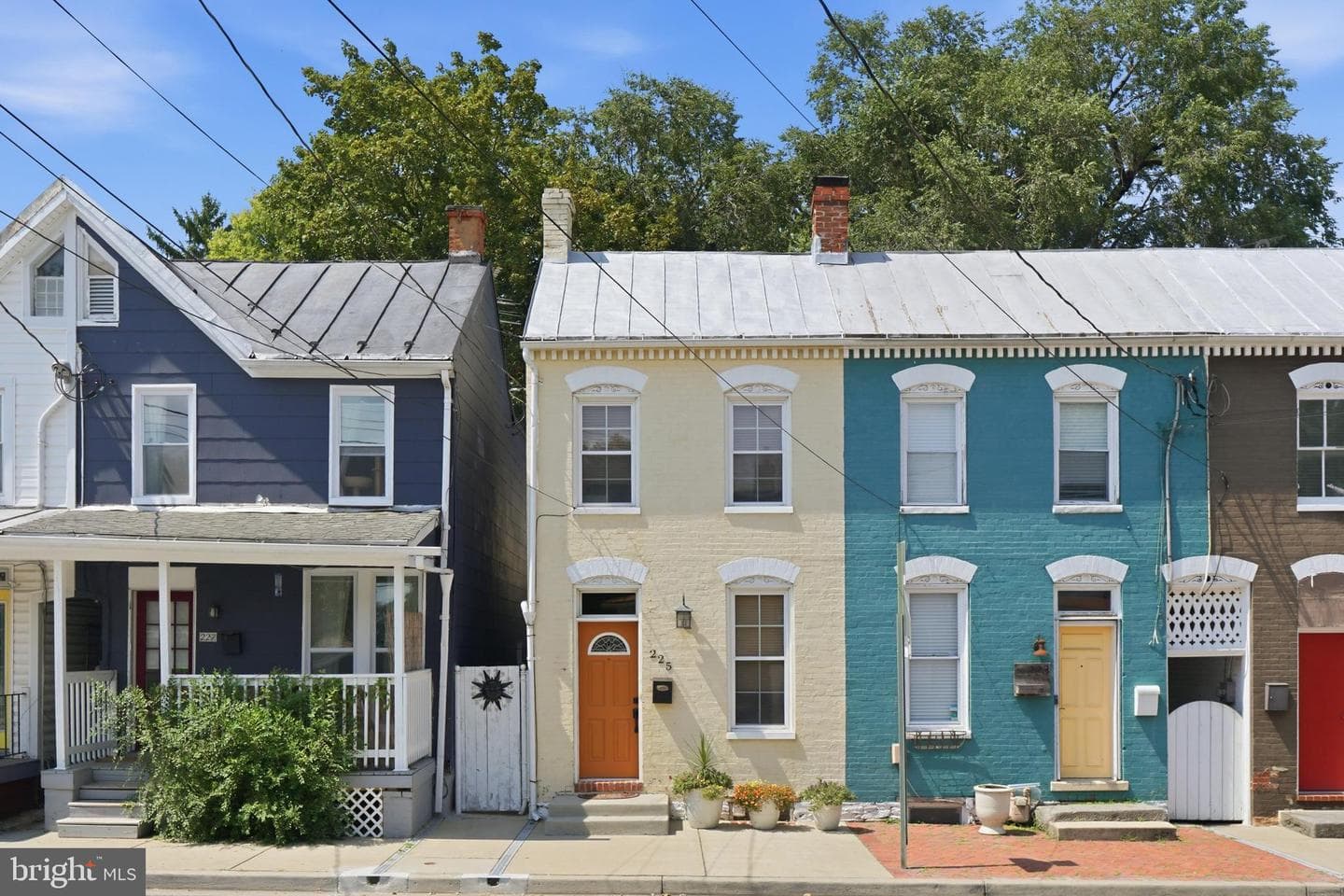 225 CENTER STREET