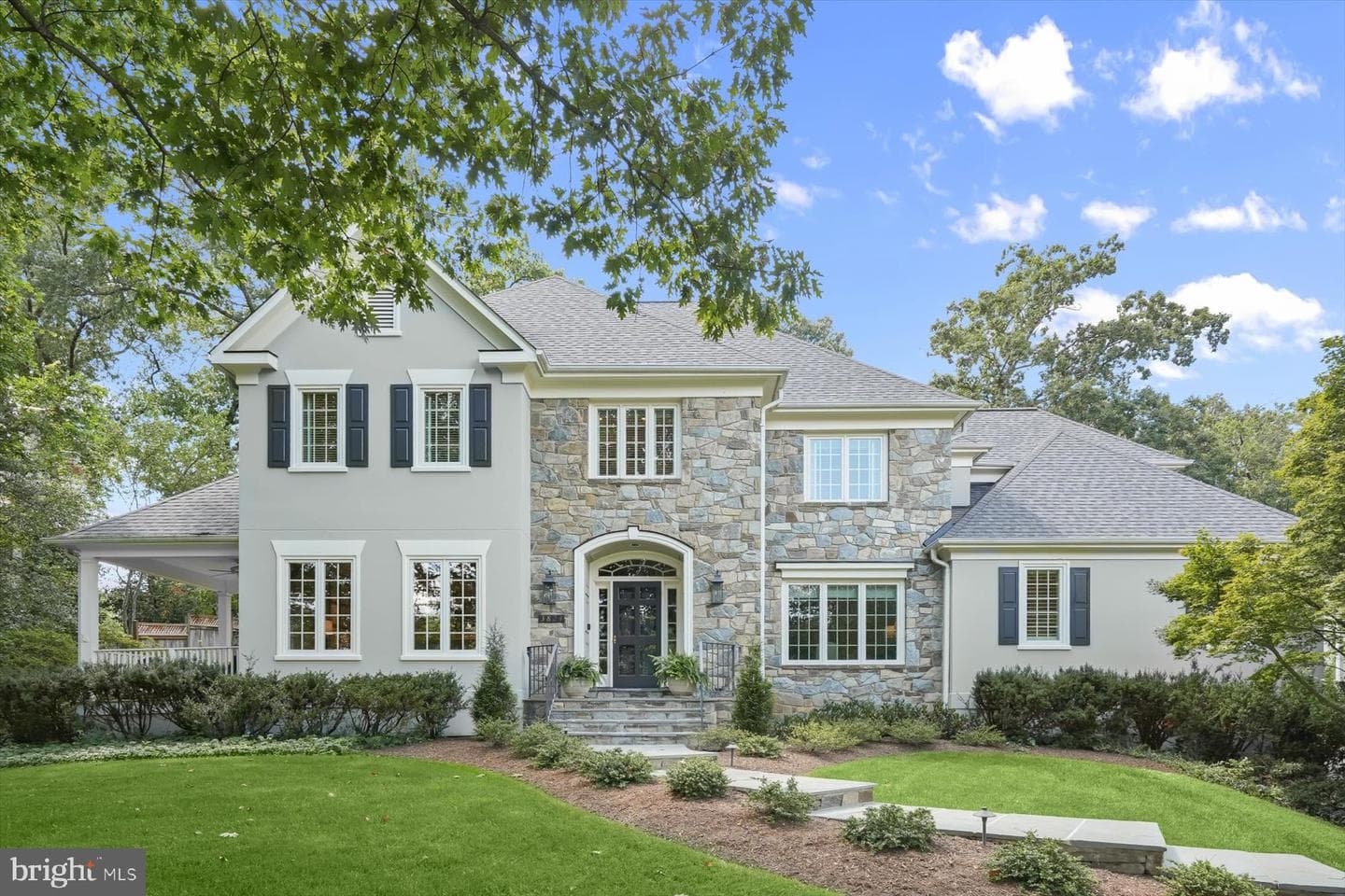 3824 MILITARY ROAD