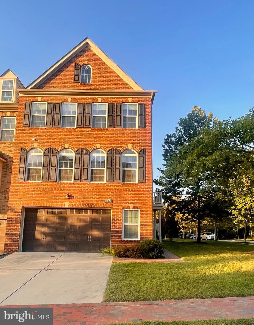 15601 Swanscombe Loop, Upper Marlboro, MD 20774-8412, United States