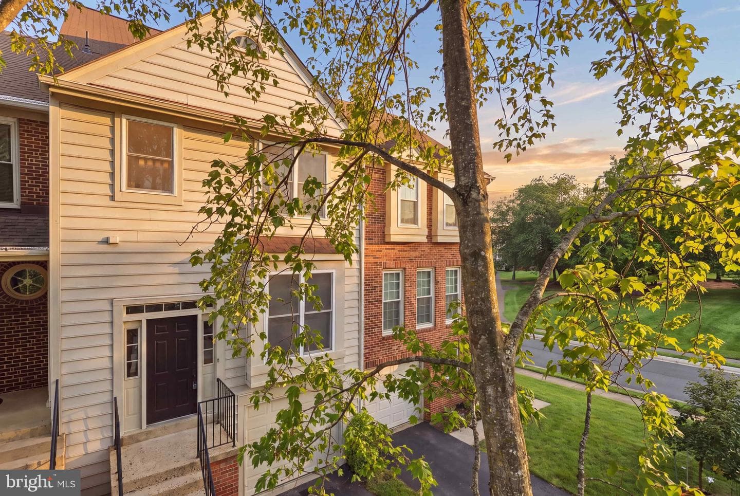 14141 Betsy Ross Ln, Centreville, VA 20121-2661, United States