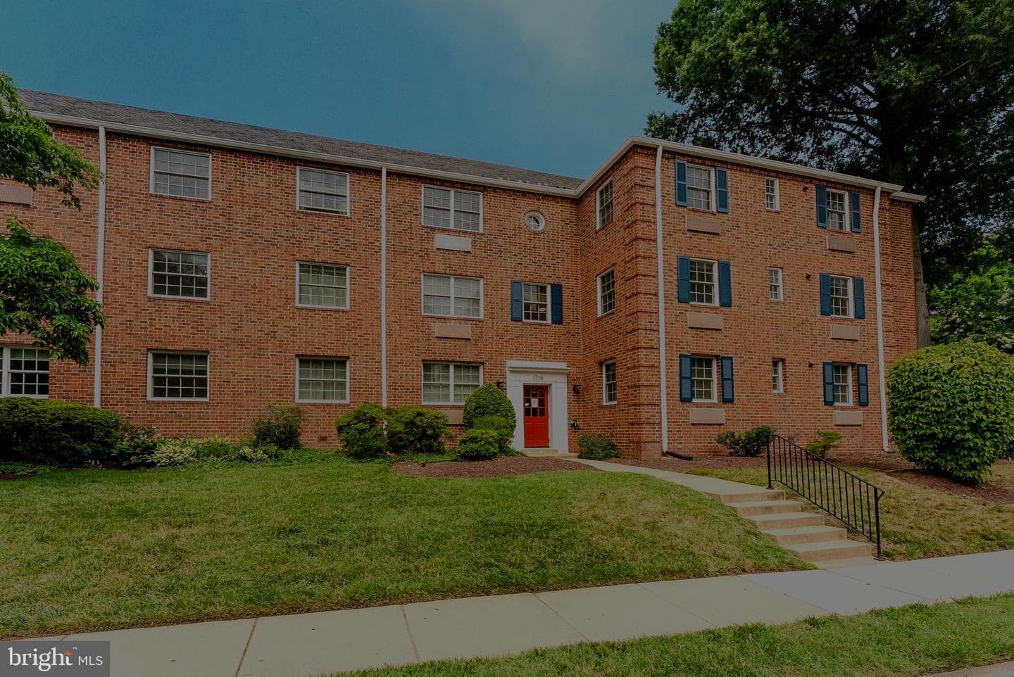 1718 W ABINGDON DRIVE 202