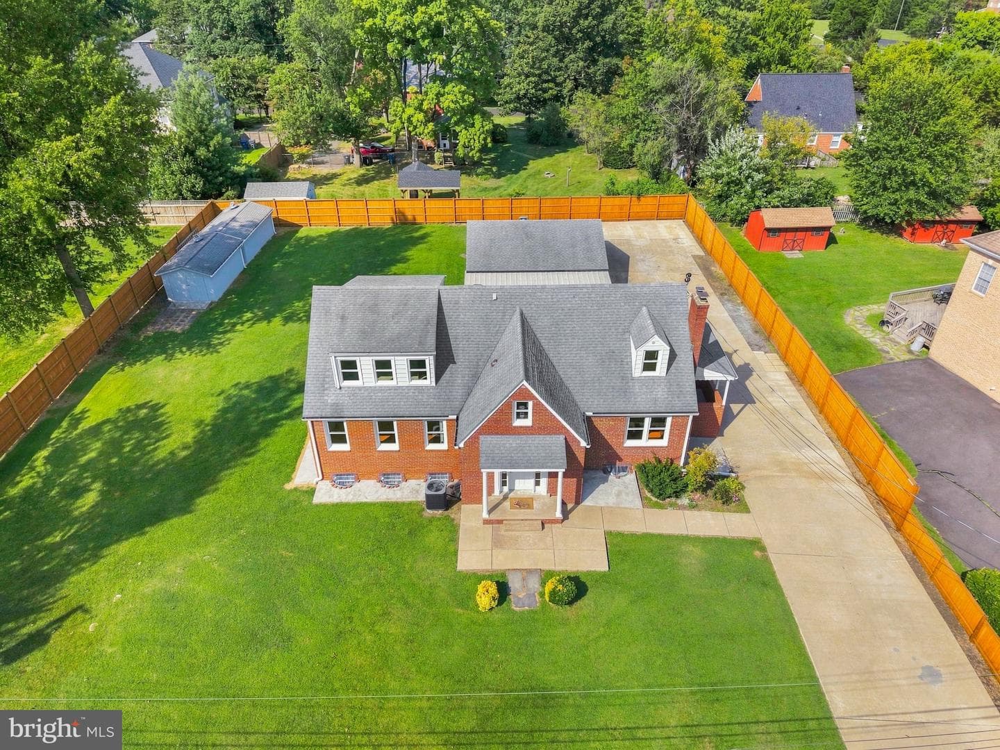 6334 Edgemoor Ln, Alexandria, VA 22312-1528, United States