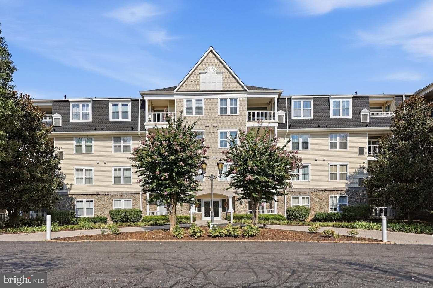 2500 WATERSIDE DRIVE 316