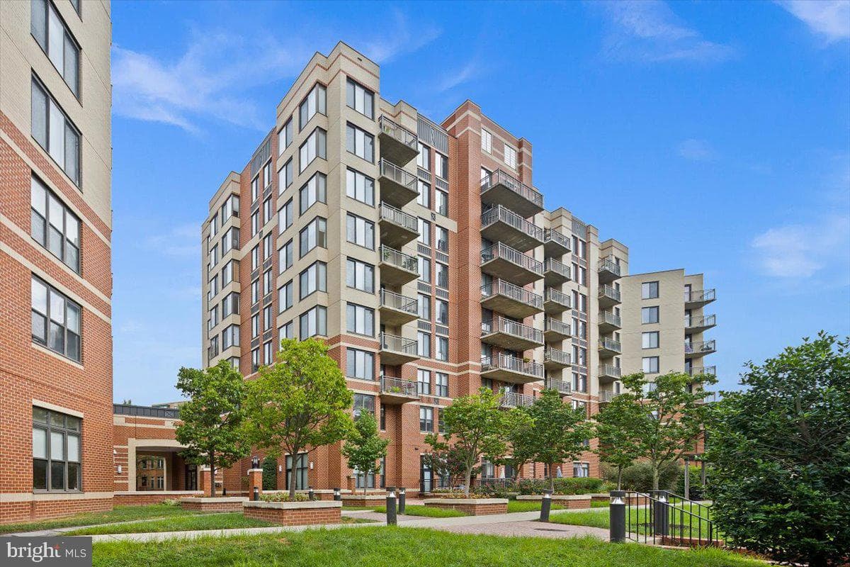 2220 N Fairfax Dr, Arlington, VA 22201-6626, United States