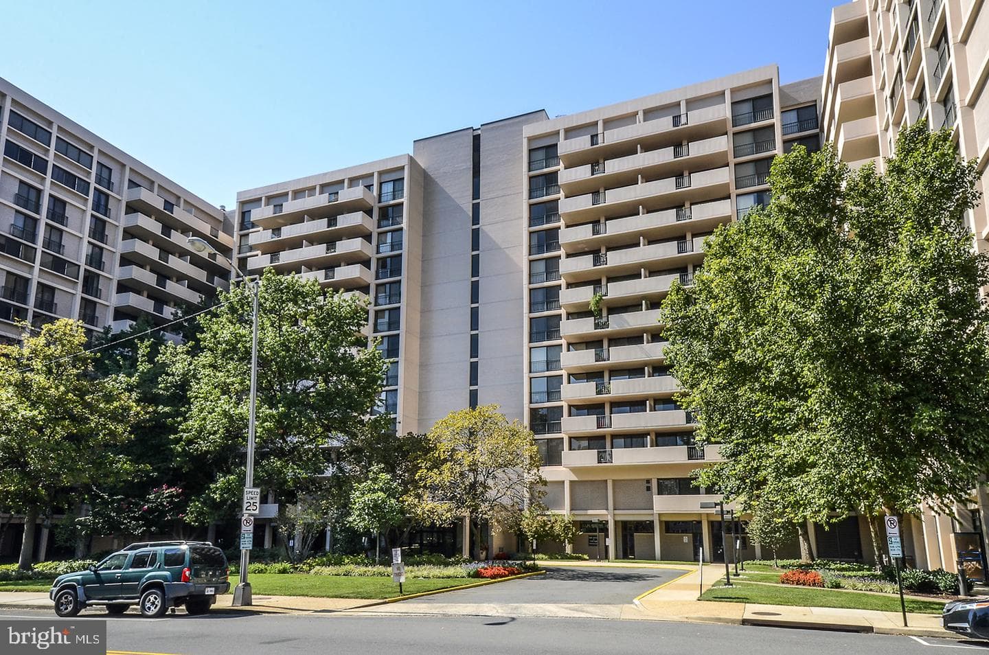 4141 N HENDERSON ROAD 105