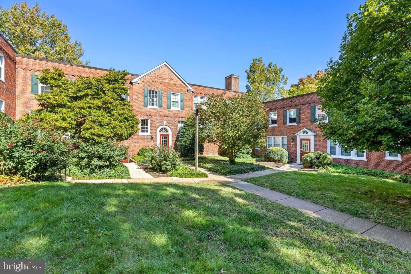 1911 Key Blvd, Arlington, VA 22201-3229, United States