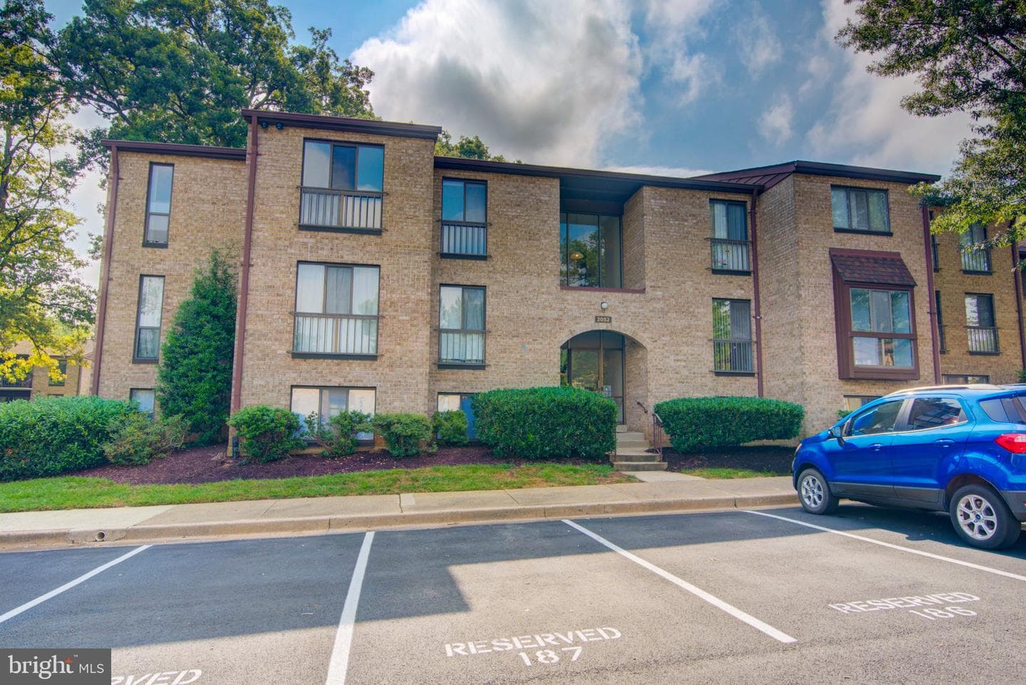 2052 Royal Fern Ct, Reston, VA 20191-2052, United States