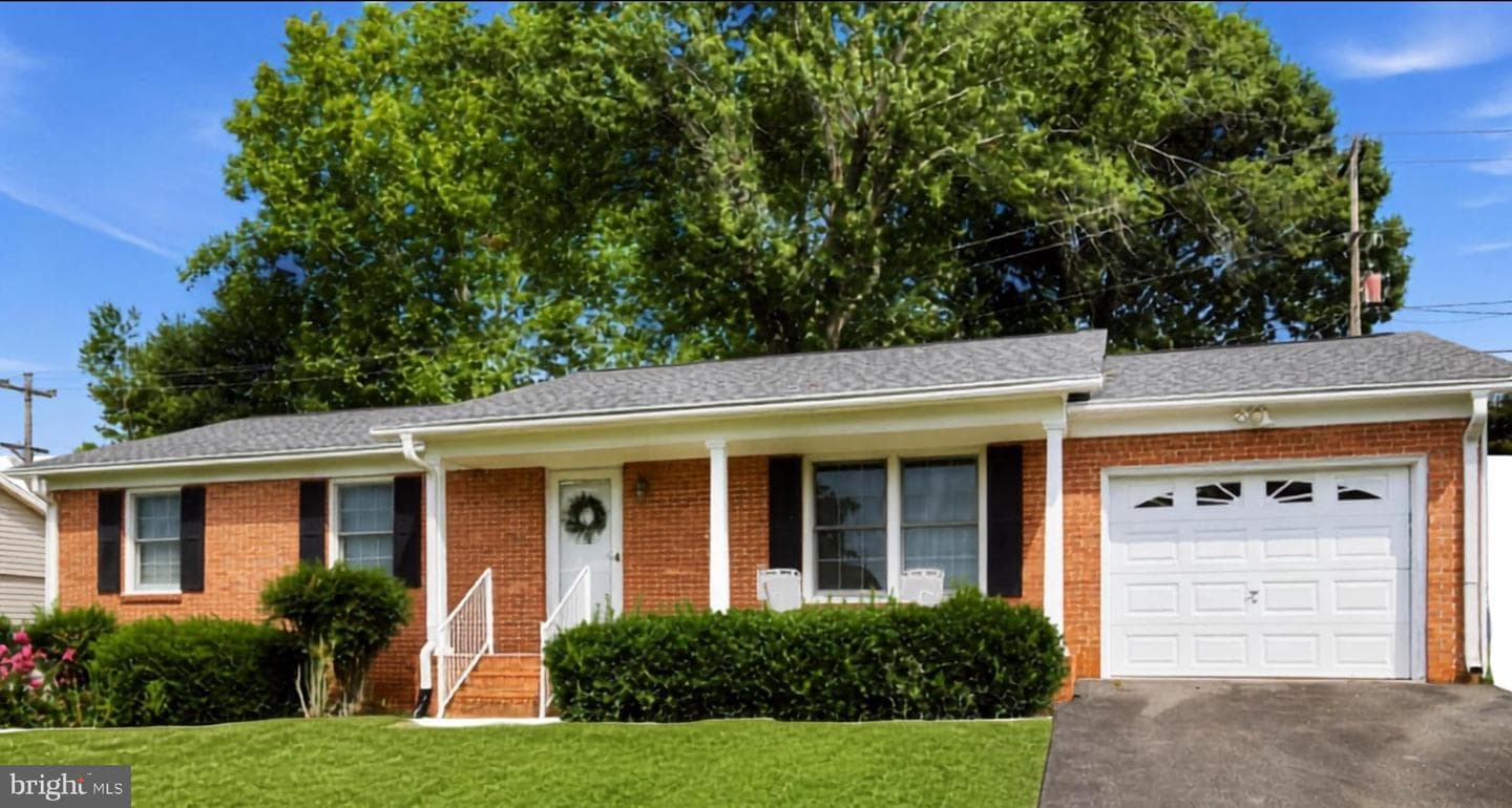 236 Chestnut Dr, Culpeper, VA 22701-4009, United States