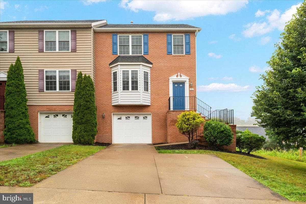 1957 Cidermill Ln, Winchester, VA 22601-2776, United States