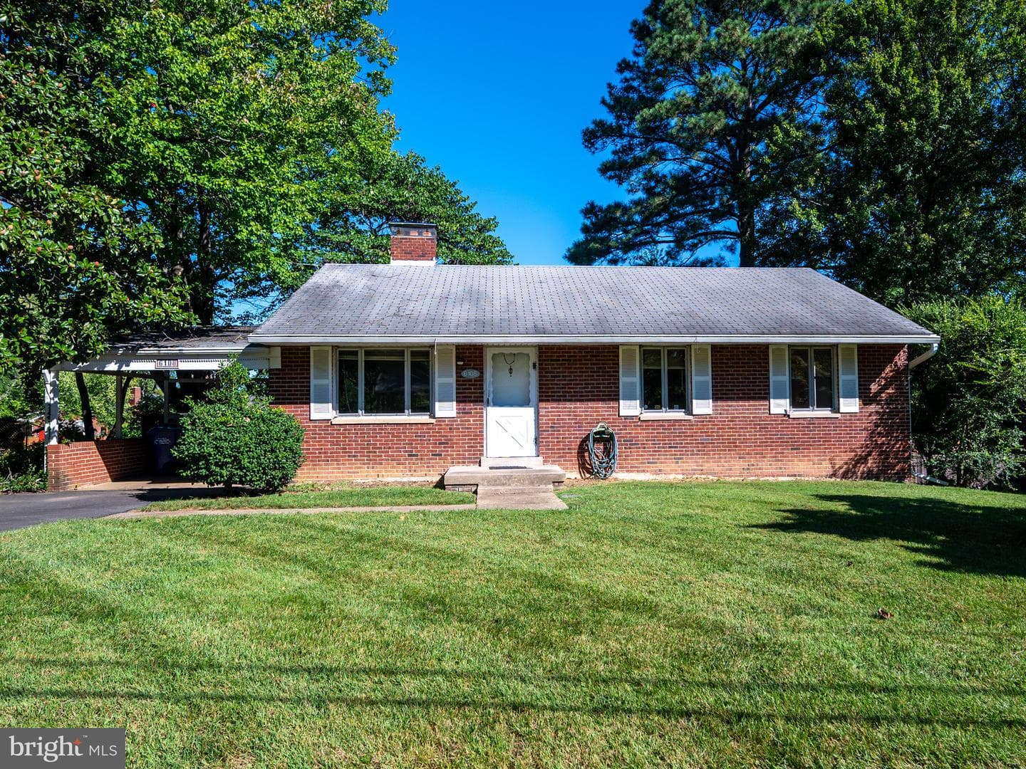 6108 Everglades Dr, Alexandria, VA 22312-1107, United States - Photo 1