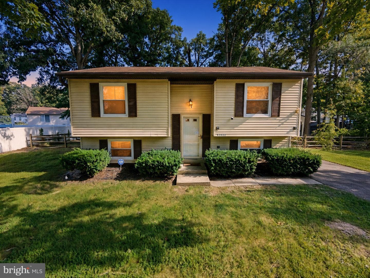 12622 Council Oak Dr, Waldorf, MD 20601-3595, United States