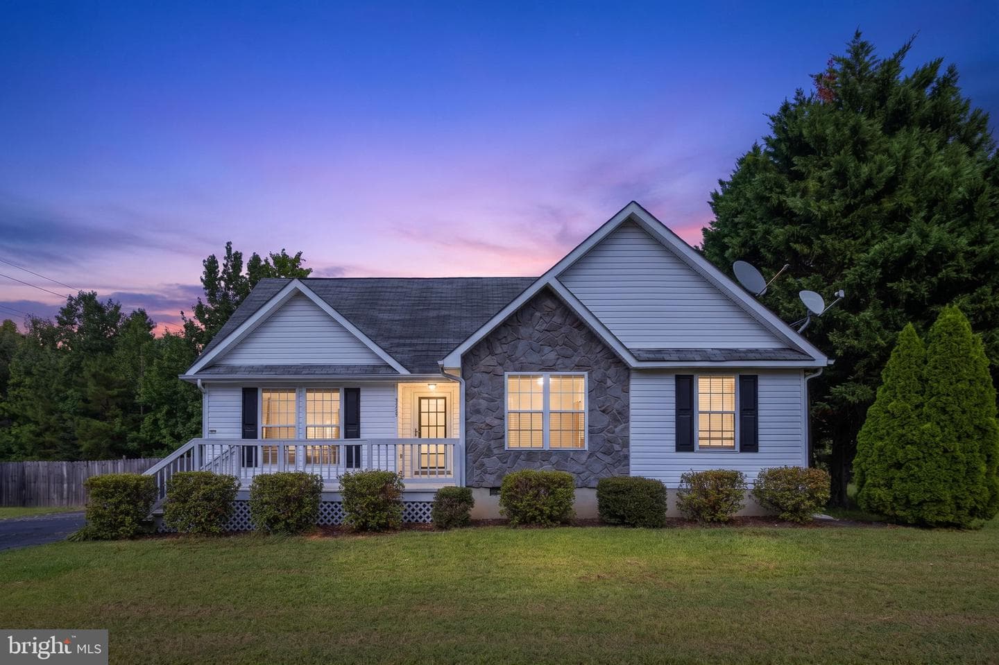 8711 Jenny Ln, Fredericksburg, VA 22407-8735, United States
