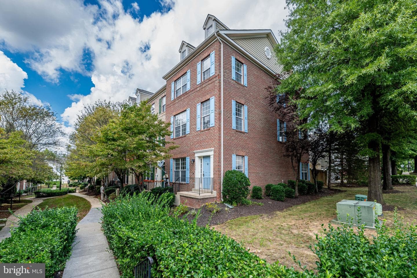 12429 Gladys Retreat Cir, Bowie, MD 20720-3347, United States