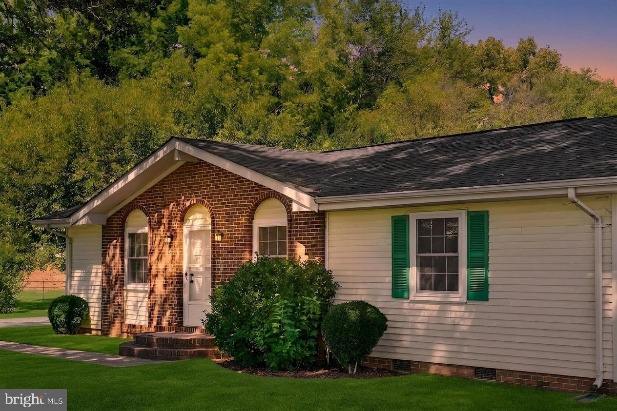 11269 Cedar AVE CULPEPER VA 22701