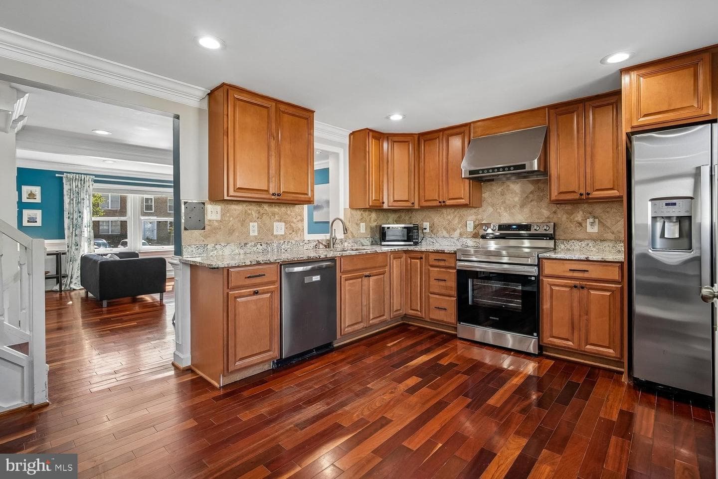 5572 Glasgow Woods CT FAIRFAX VA 22032