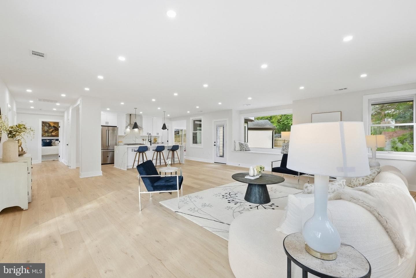 5213 Acacia Ave, Bethesda, MD 20814-2893, United States - Photo 1