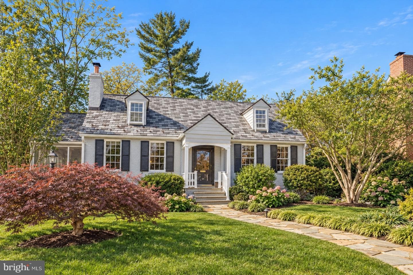 3916 MILITARY ROAD