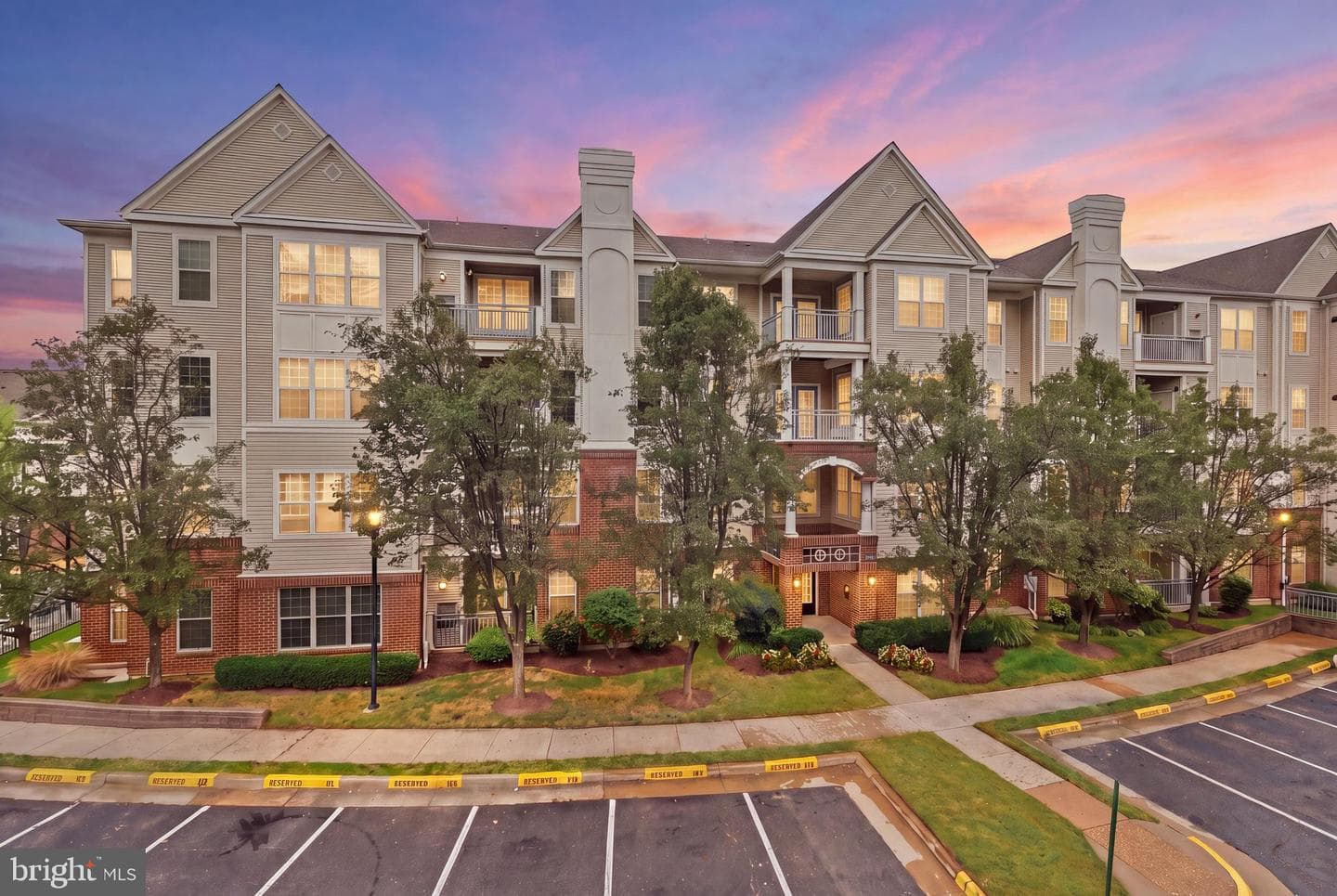 3009 Nicosh Cir, Falls Church, VA 22042-1238, United States