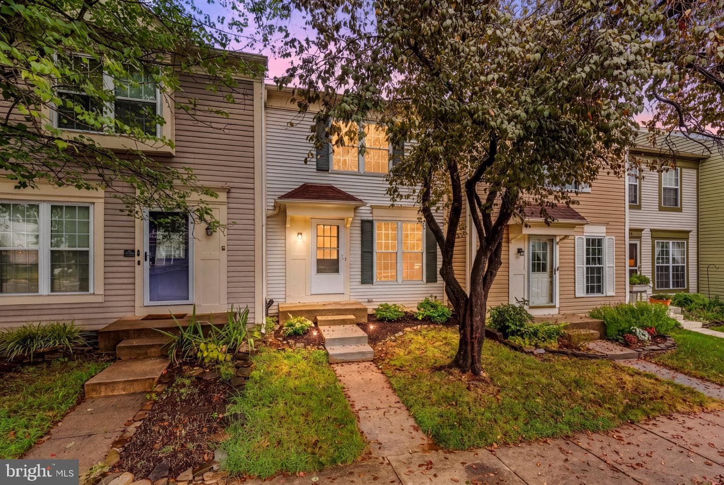 8071 Topper Ct, Alexandria, VA 22315-5016, United States