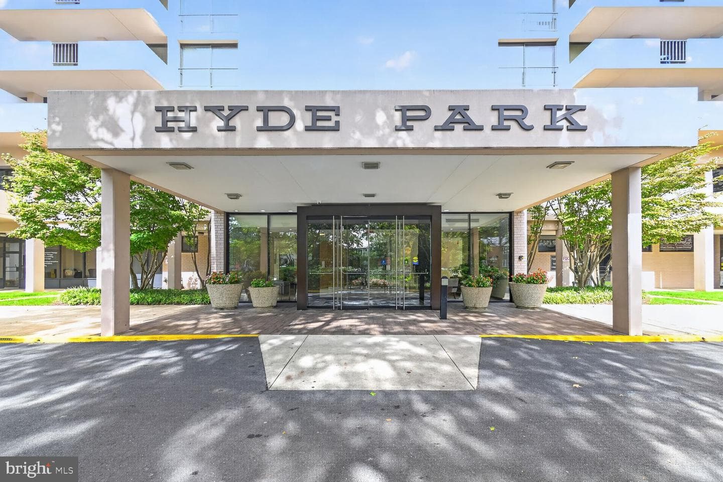 4141 N Henderson Rd, Arlington, VA 22203-2400, United States