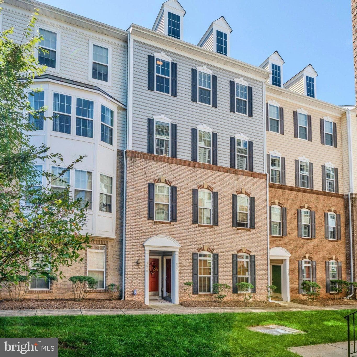 9549 Chancellorsville Ln, Manassas, VA 20110-2576, United States