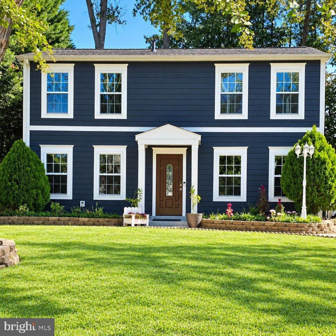 14411 Summerton Ln, Woodbridge, VA 22193-3556, United States