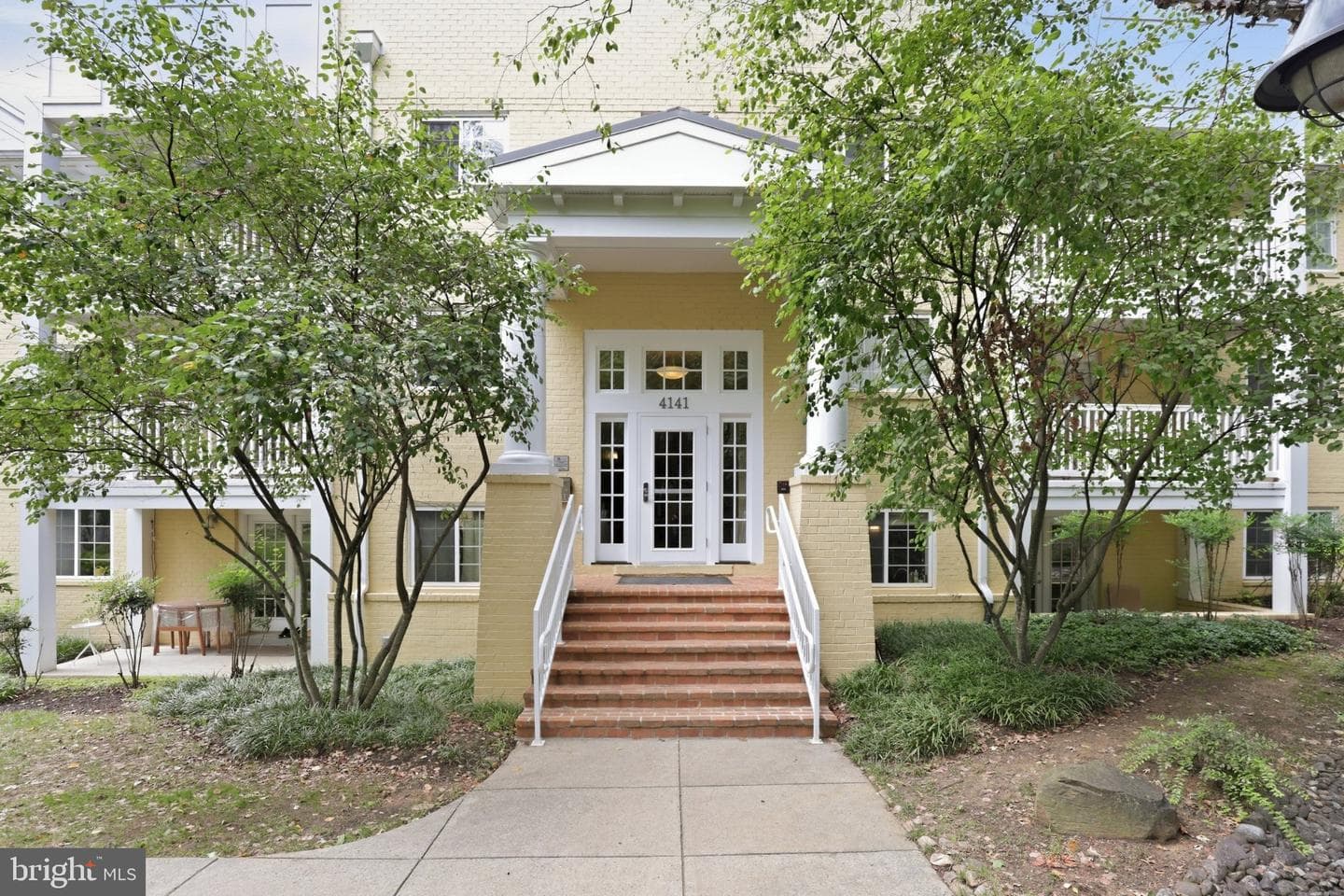 4141 S FOUR MILE RUN DR #402,ARLINGTON,VA,22204,ARLINGTON