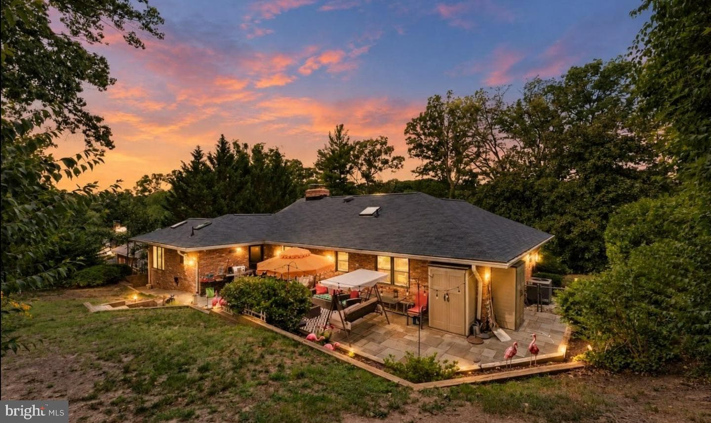 7207 FORT HUNT ROAD
