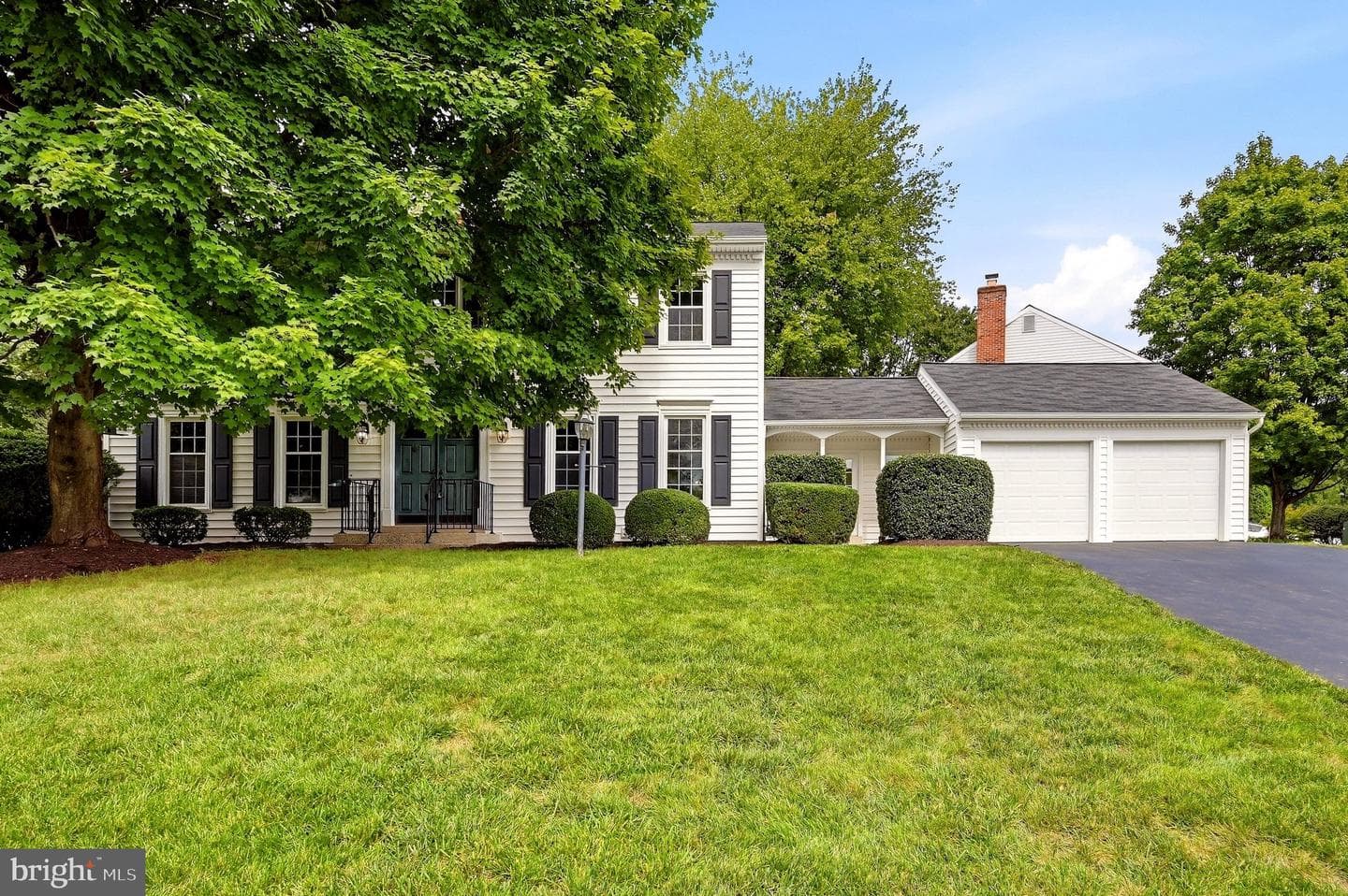 273 Terrie Dr, Sterling, VA 20165-5843, United States
