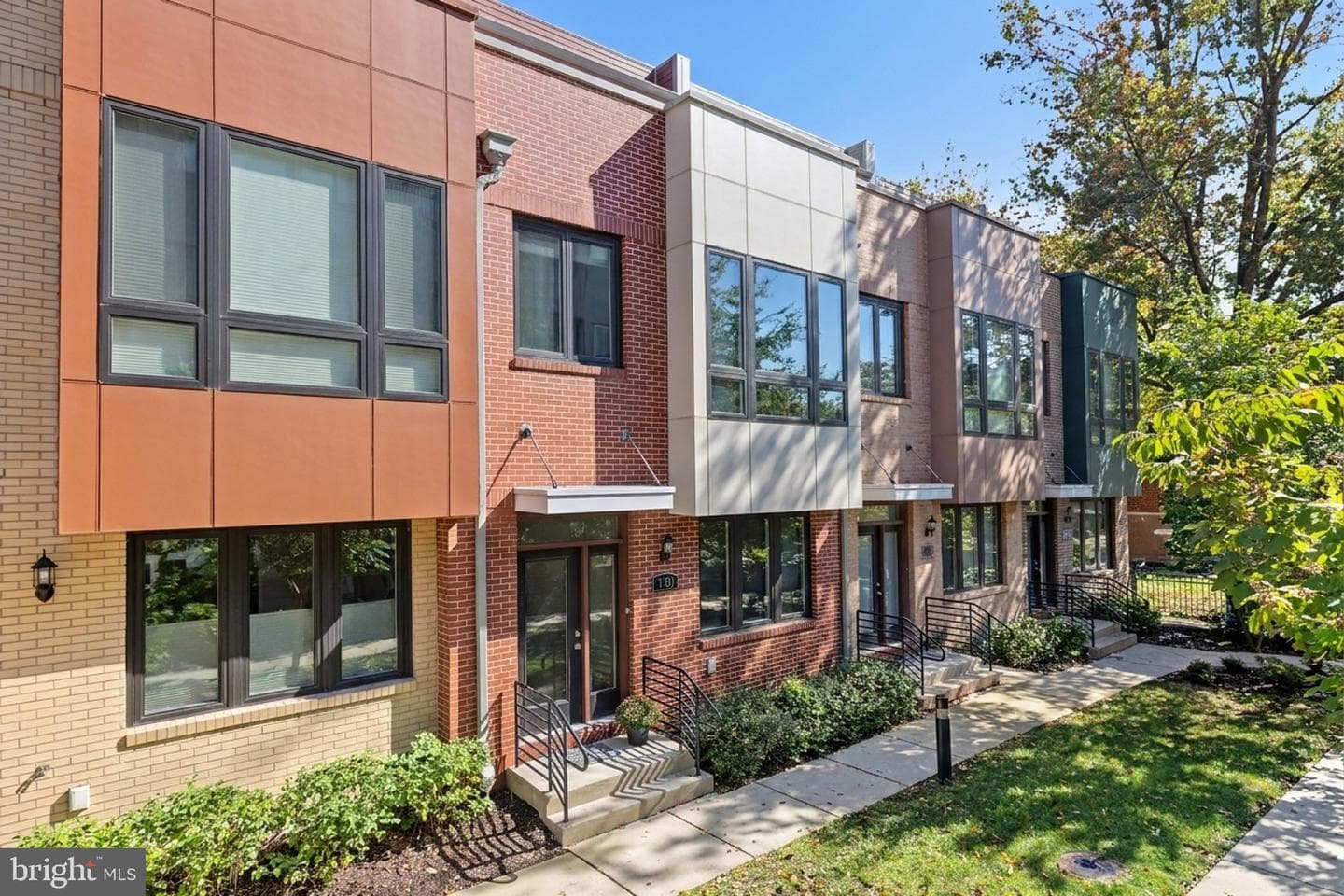 130 Cambria Walk, Alexandria, VA 22304, United States