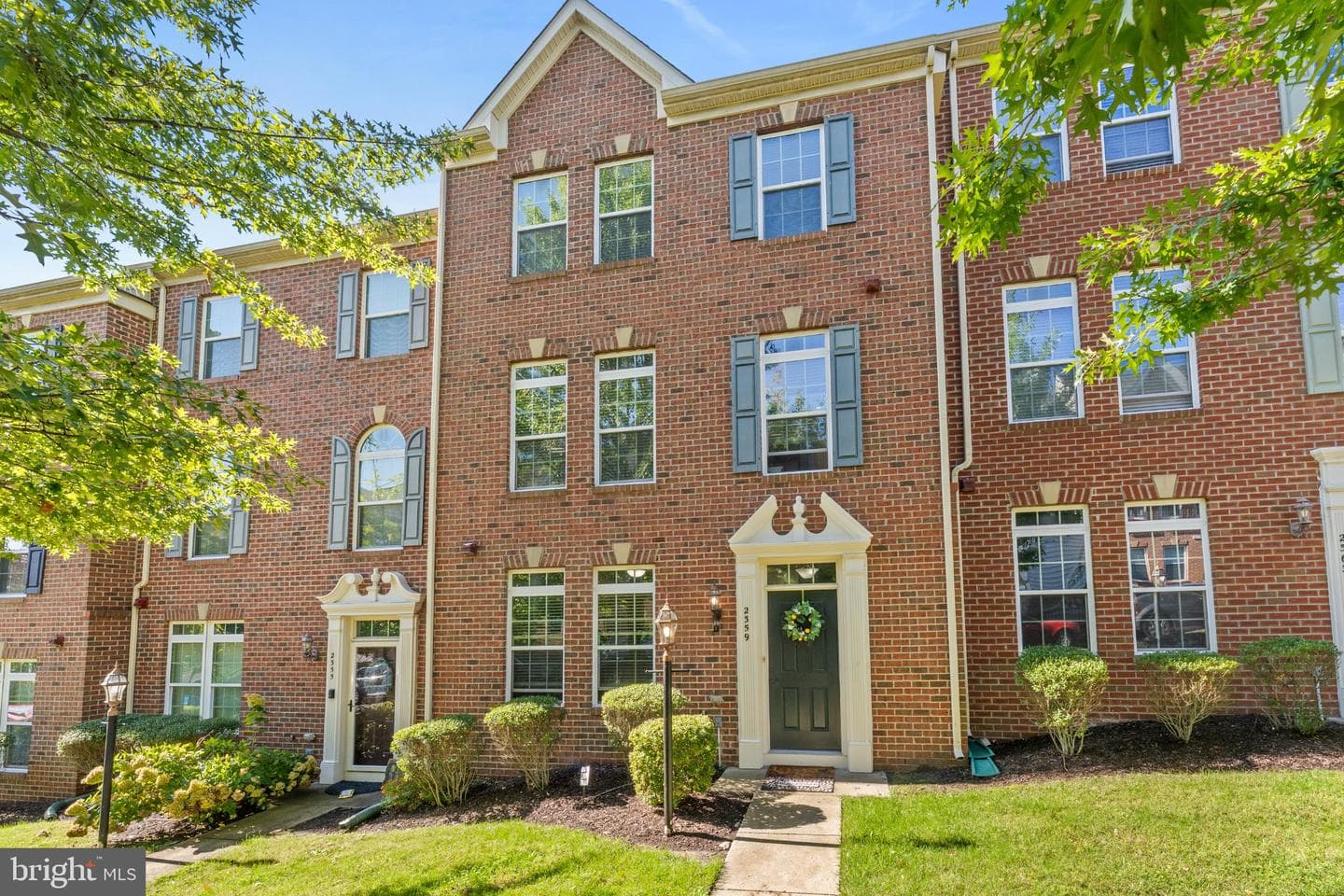 2359 Merseyside Dr, Woodbridge, VA 22191-6568, United States