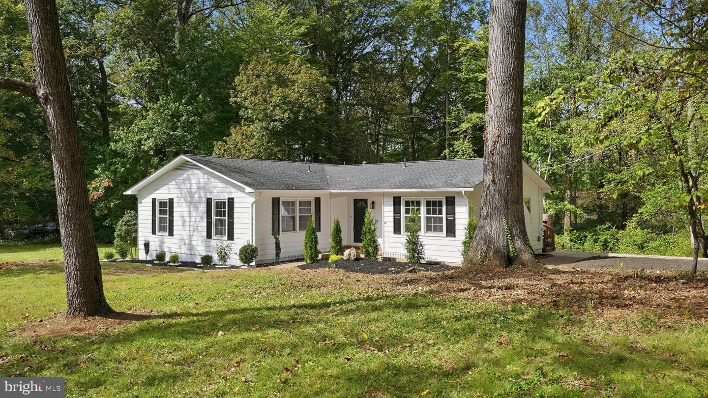 5638 Marigold Ln, Warrenton, VA 20187-9102, United States