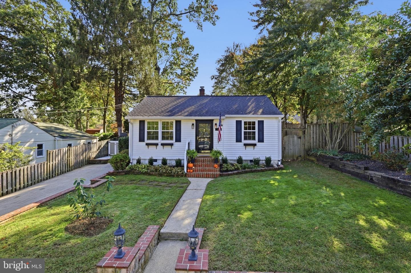 10927 Milburn St, Fairfax, VA 22030-5250, United States