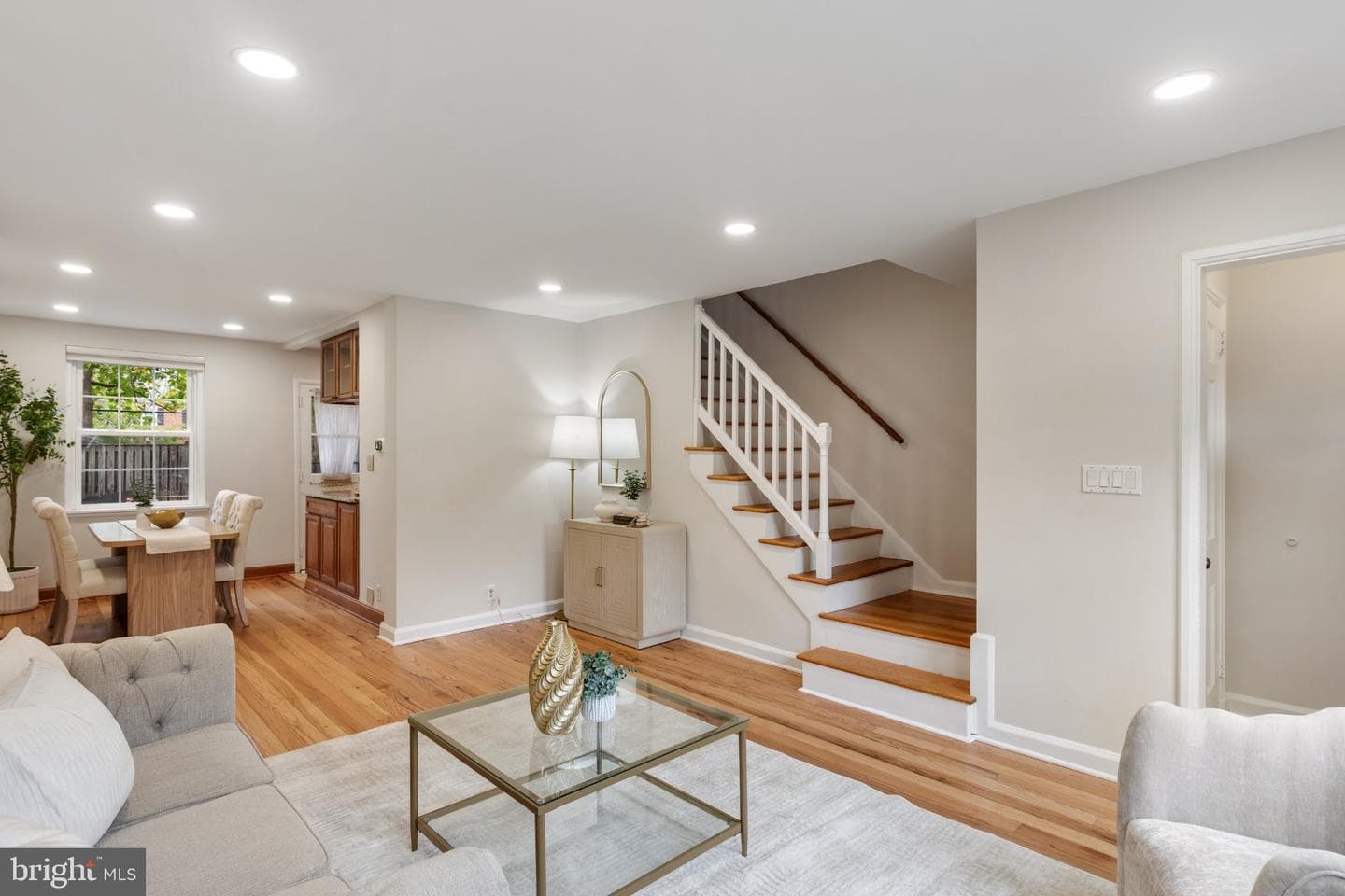 3509 S Stafford St, Arlington, VA 22206-1811, United States