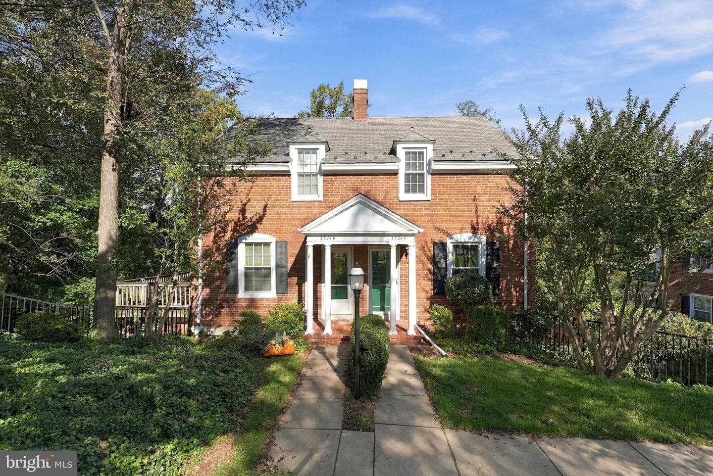 3324 S Wakefield St, Arlington, VA 22206-1715, United States
