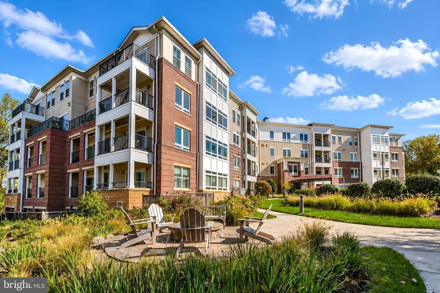 9430 Silver King Ct, Fairfax, VA 22031-4758, United States
