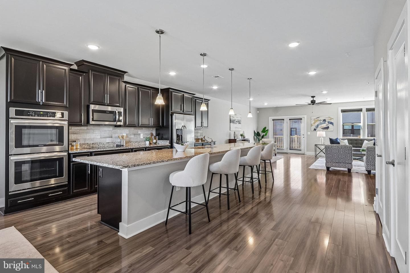 44842 Tiverton Sq, Ashburn, VA 20147-5987, United States