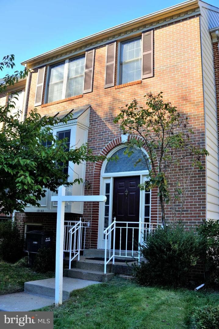 12143 ABBEY GLEN COURT
