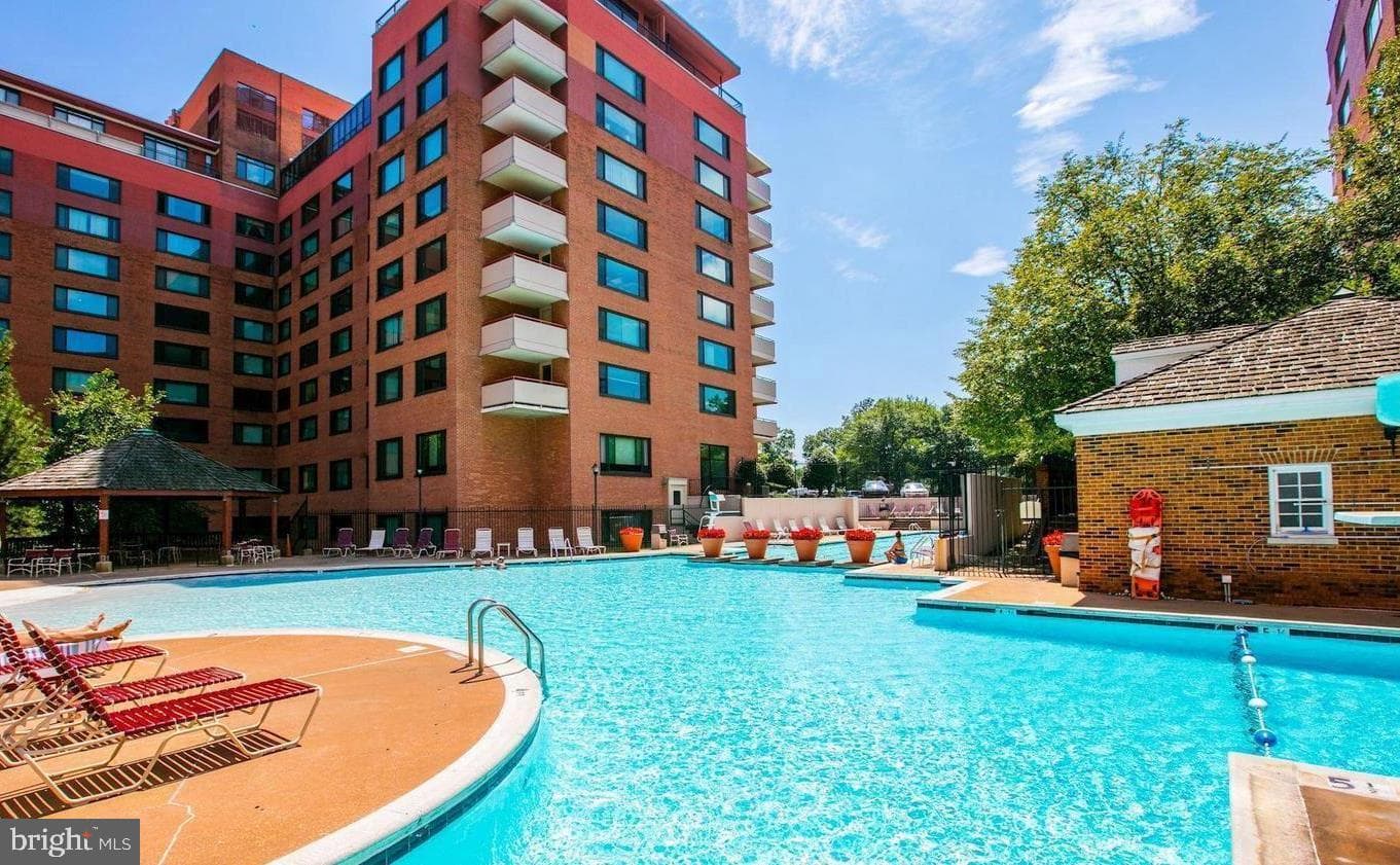 1111 ARLINGTON BOULEVARD 329