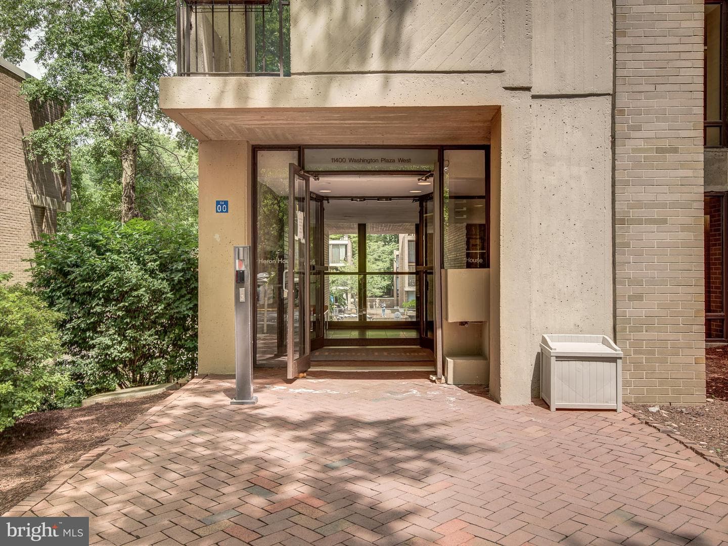11400 WASHINGTON PLAZA 601
