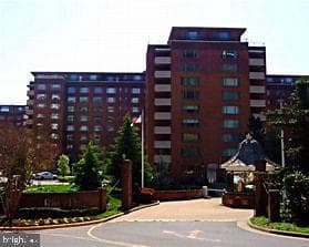 1111 ARLINGTON BOULEVARD 537