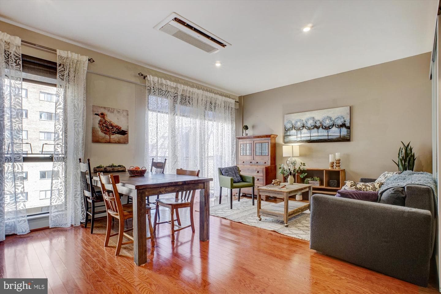 1320 FENWICK LN #711,SILVER SPRING,MD,20910,MONTGOMERY